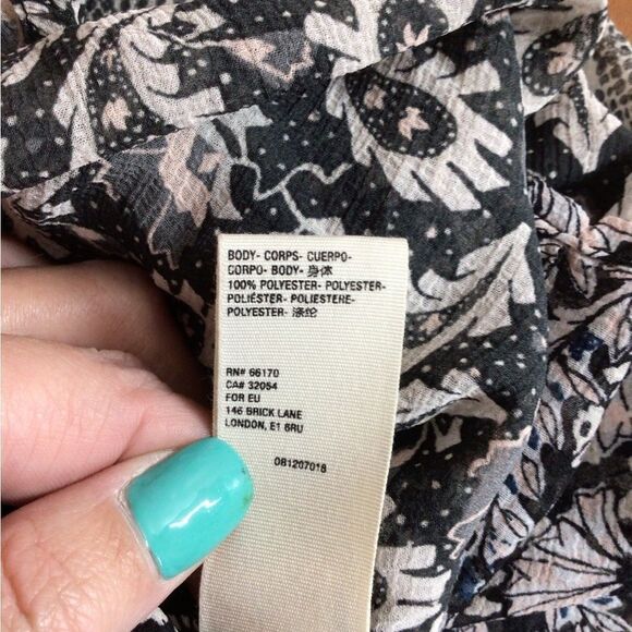 Free People Dani Chiffon‎ Long Sleeve Blouse Button Up Paisley Snakeskin XS - Picture 3 of 7